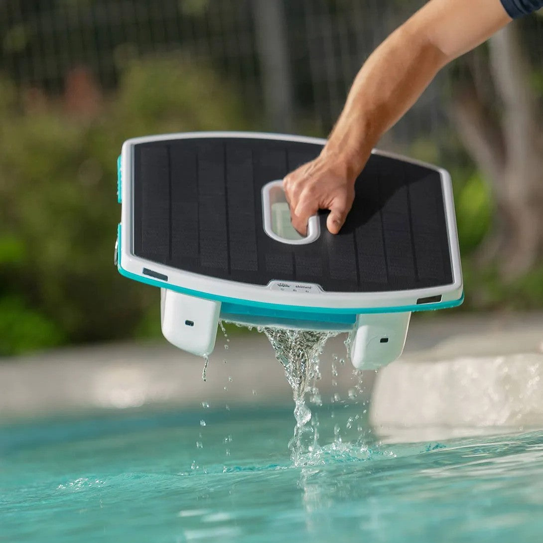 Dolphin Skimmi (Automated solar-powered robotic pool skimmer)